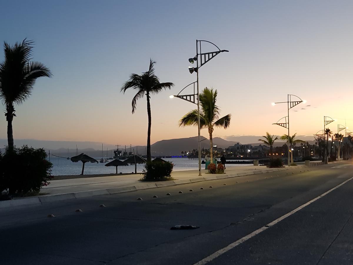 Hotel Calafia La Paz Bagian luar foto